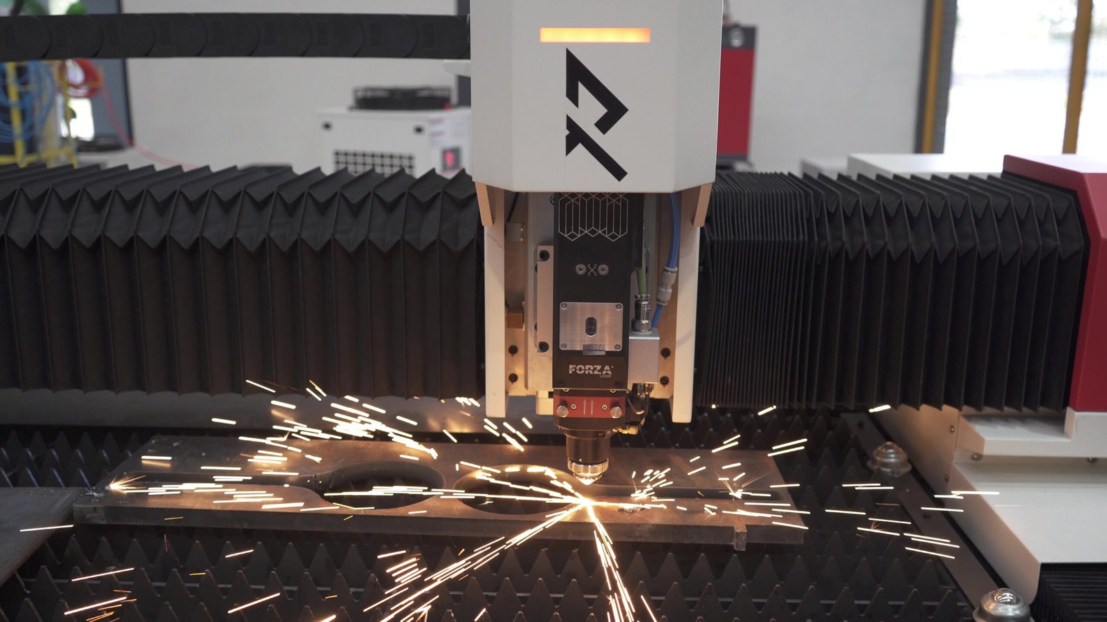 máquina-de-corte-láser-de-metal